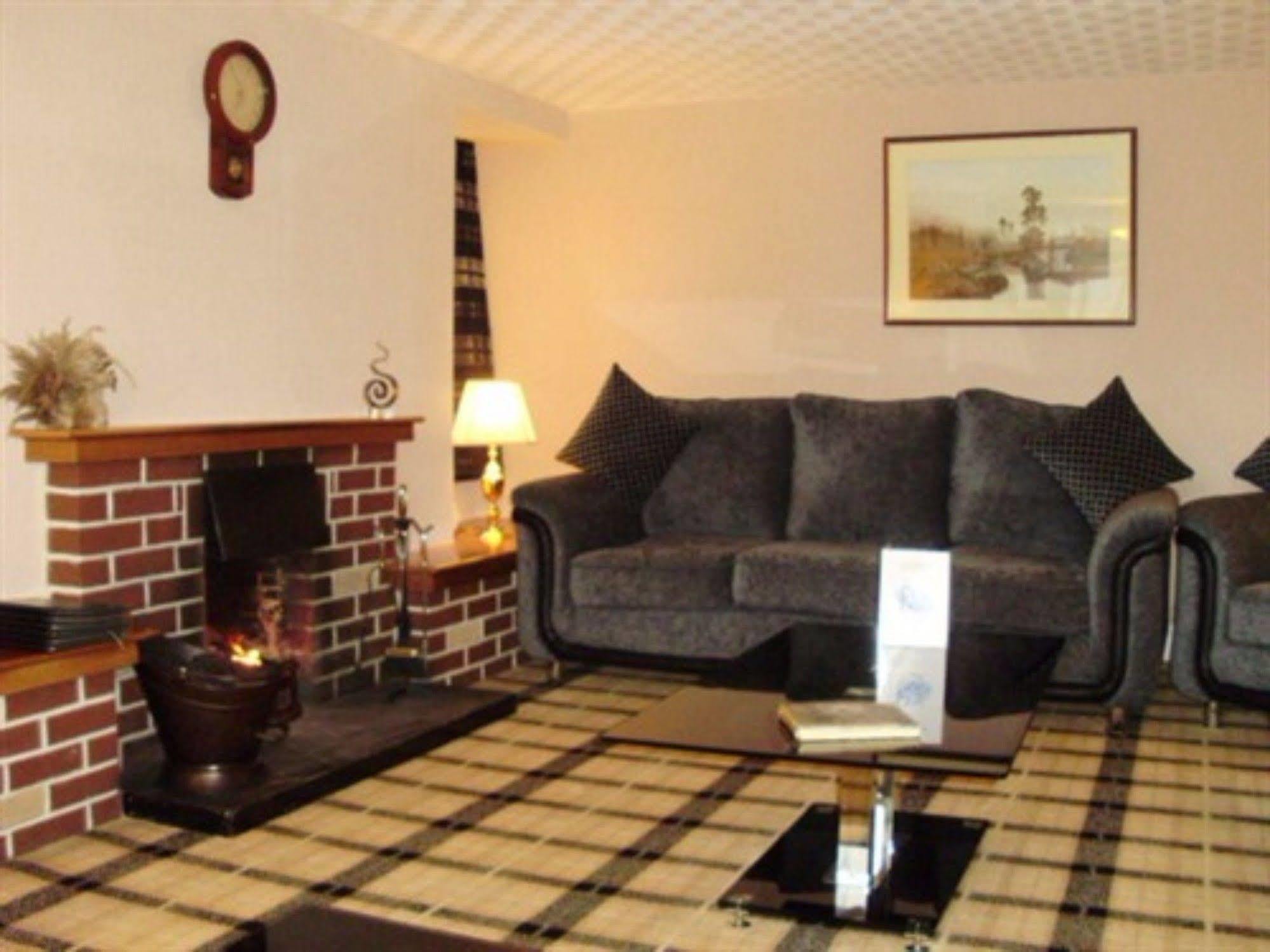 Carrmoor Guest House كاريبريدج المظهر الخارجي الصورة